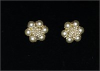 Vintage Pearl Cluster Clip Earrings