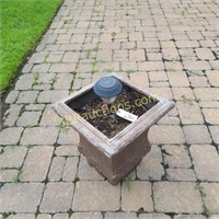 CONCRETE PLANTER