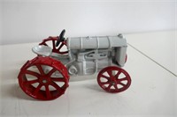 Fordson Die Cast Tractor 6 1/2"L