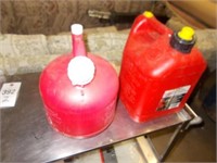 2 Gal. & 1 1/4 Gal. Poly Gas Cans