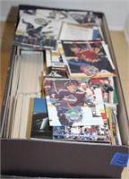 SELECTION OF HOCKEY TRADING CARDS