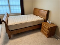 Oak Queen Size Sleigh Style bed w/ Headboard;