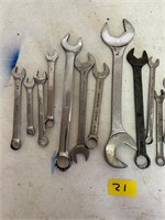 Mixed crescent wrenches