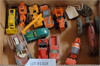 APPROX 12 DIECAST AND PLASTIC TOYS