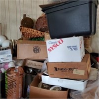 LARGE SECTION OF ASSORTED DECOR/ LOTS OF EXTRAS