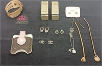 Lot of fashion accessories
