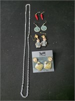 Vintage Costume Jewelry (Necklaces Watches & More)