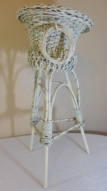 Vintage/Antique Wicker Plant Stand