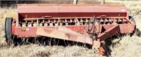 IH  SOYBEAN SPECIAL DRILL, 21 ROW