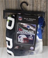 New England Patriots Super Bowl Throw Blanket