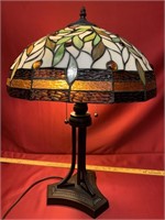 Stained glass table lamp- works