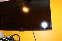 Westinghouse TV 30" wall mounted