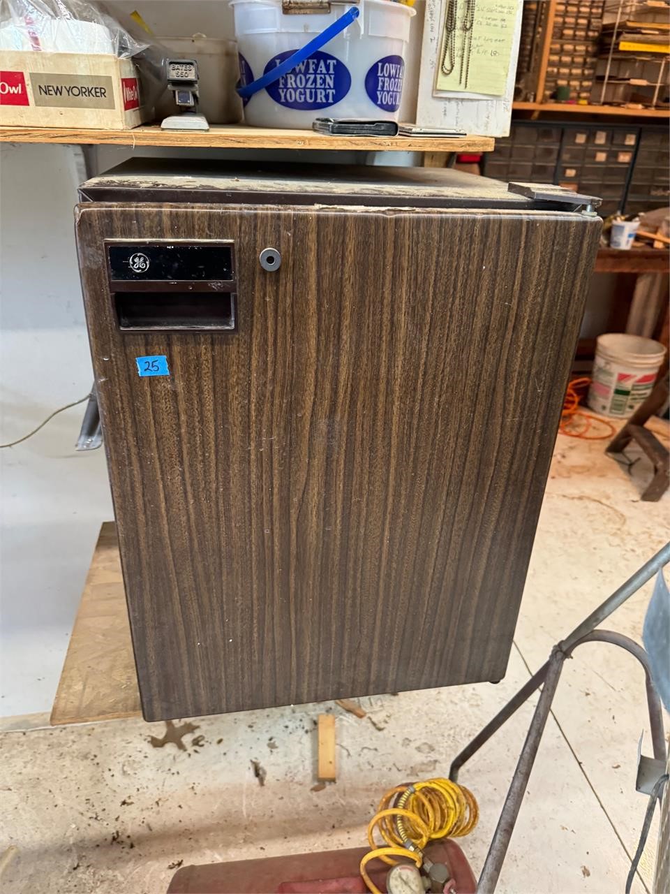 GE Mini Fridge