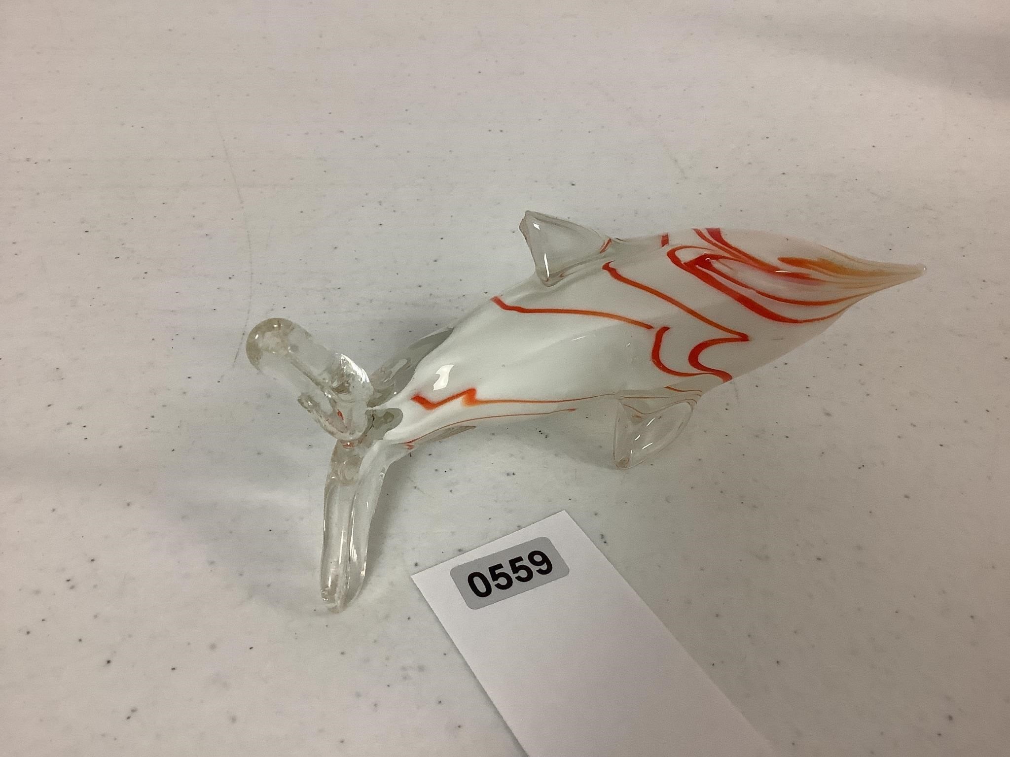 ART GLASS DOLPHIN (MINOR CHIPS) 5" LONG