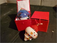 Boxed ornaments (2)