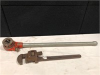 Pipe Threader & Adjustable Wrench