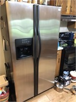 Frigidaire Stainless Side by Side Refrig (See belo