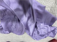 womens medium satin skirt