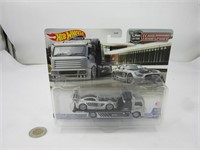 Hot wheels die cast Team Transport