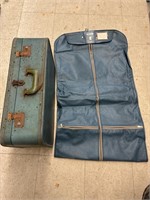 Royal Travel Bag & Vntg Suitcase