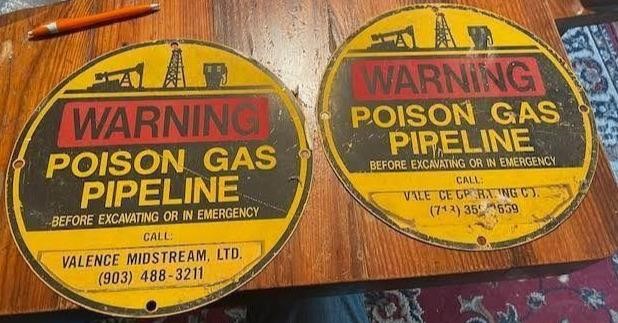2 VINTAGE POISON GAS METAL SIGNS