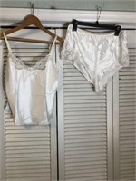 VINTAGE MAIDENFORM 2PC CAMISOLE/SHORTS SET