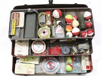 Vtg.Metal Tackle Box w/ Assorted Tackle