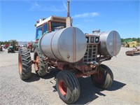 International Hydro 100 Wheel Tractor