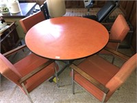 Table & 4 Arm Chairs  (48" Diameter ~ Great Shape)