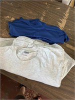 adults 2xl tshirts 6 total 1 blue 5 gray