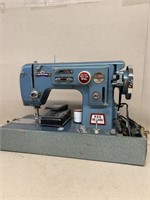 305 deluxe ambassador sewing machine made in Japan