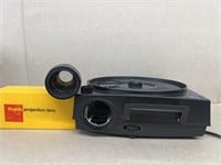 Kodak slide projector with case