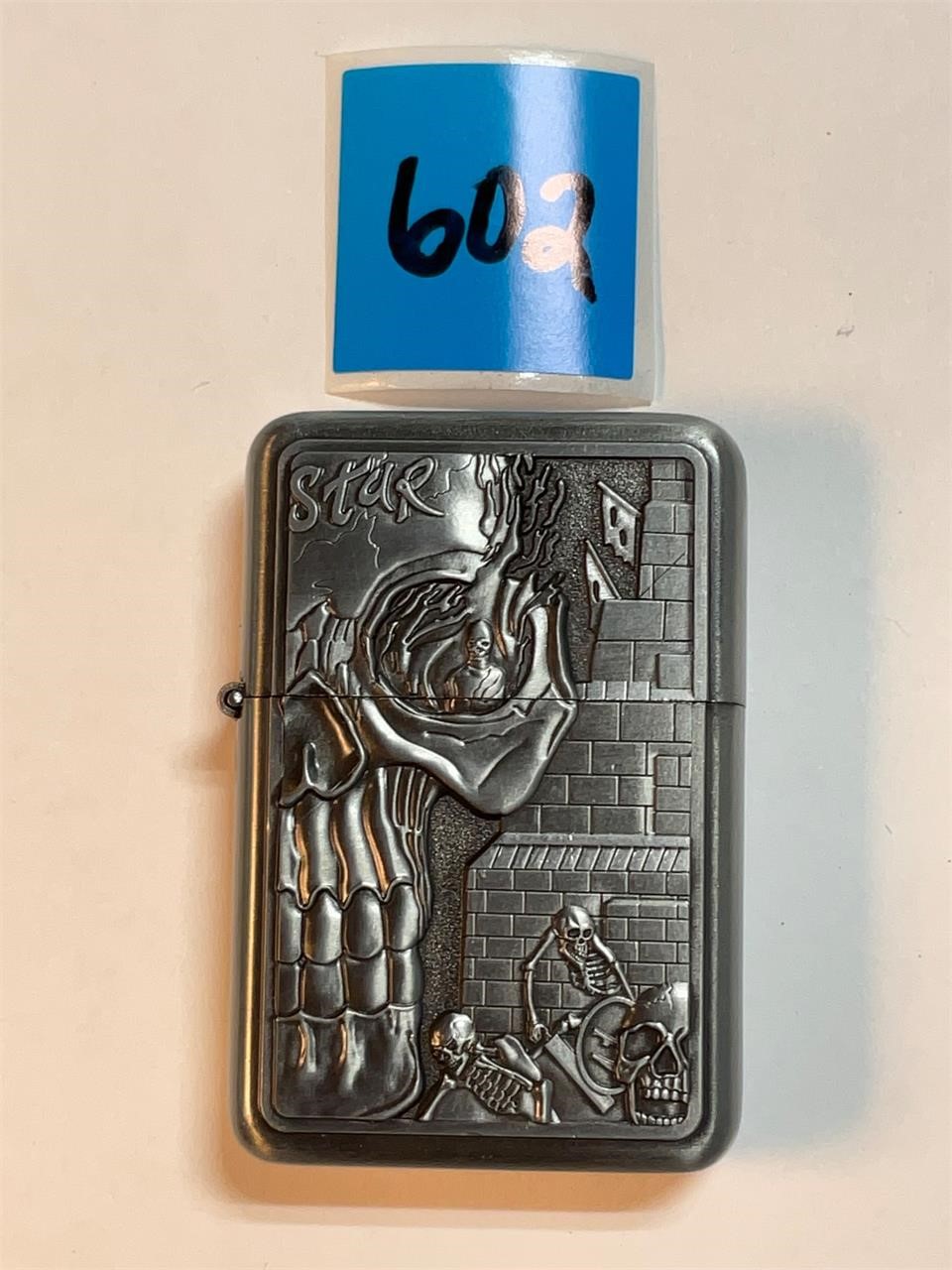 Get The Edge Star Chrome Skull Lighter