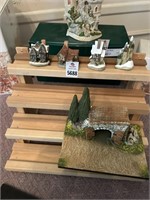 David Winter Cottages & Stand