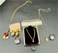 Vtg Necklaces, Rings & Earrings