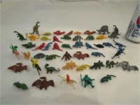 Lot de figurines de dinosaures en plastique