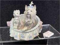Lladro "Our Cozy Home" #6469, 5"h