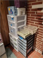 Lot of plastic drawer units and other storage