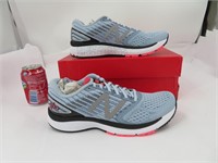 New Balance, chaussures neuves pour femme gr 11