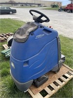 Chariot IVAC 24 ATV Power Scrubber w/Charger & Key