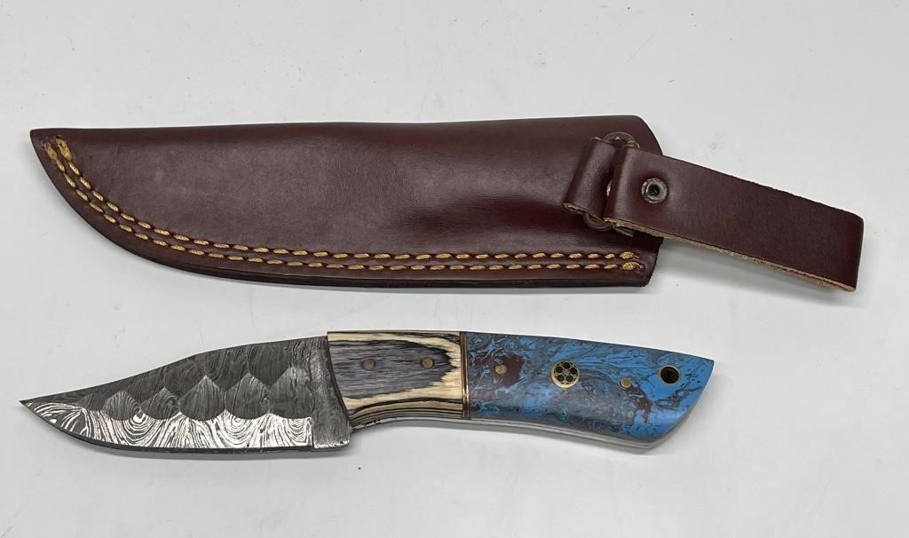 Damascus Steel Knife with Leather Sheath