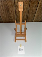 Small Easel/Wooden Mount