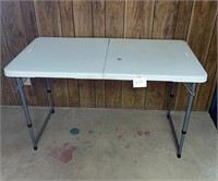 Foldable Table