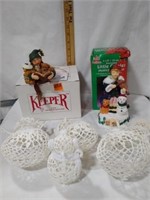 Holiday decor crocheted Snowmen, Keeper