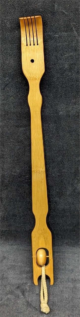 Bamboo Back Scratcher With Roller