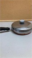 REVERE WARE SKILLET WITH LID