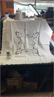 Table covers ) embroidered 1is linen