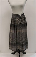 Highland Queen Size 8 Button-Up Skirt