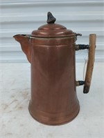 Majestic copper kettle w/ wood handle 9x6