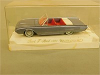 1961 Ford Thunderbird Cabriolet Die Cast Car- 1/32